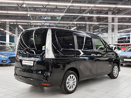 Nissan Serena 2.0hyb CVT (147 л.с.), 2015 — купить в Нижнем Новгороде