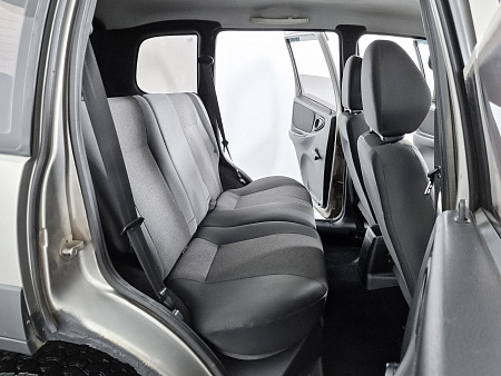 Chevrolet Niva 1.7 MT (80 л.с.) 4WD, 2011 Chevrolet Niva 1.7 MT (80 л.с.) 4WD, 2011 — купить в Нижнем Новгороде