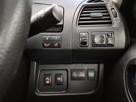 Nissan Serena 2.0hyb CVT (147 л.с.), 2015 — купить в Нижнем Новгороде