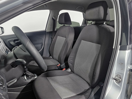 Volkswagen Polo 1.6 AT (105 л.с.), 2013 — купить в Нижнем Новгороде